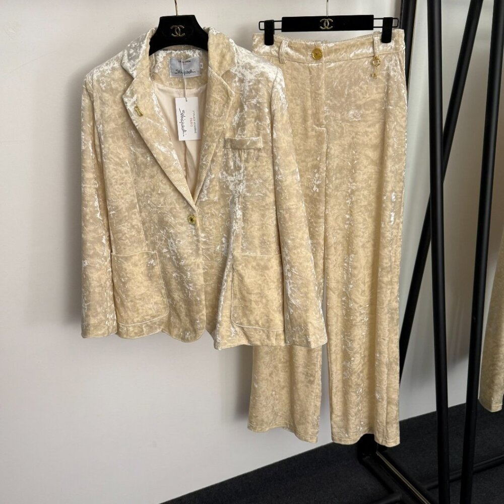 Schiaparelli's new velvet suit